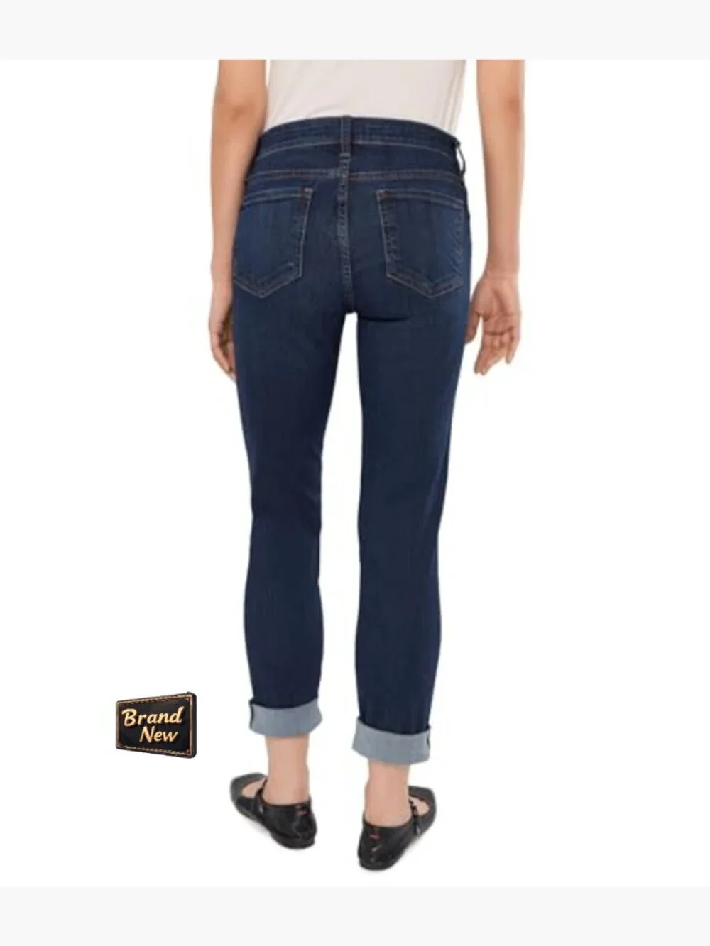 Relaxed Fit Boyfriend Jeans with Feminine Shape